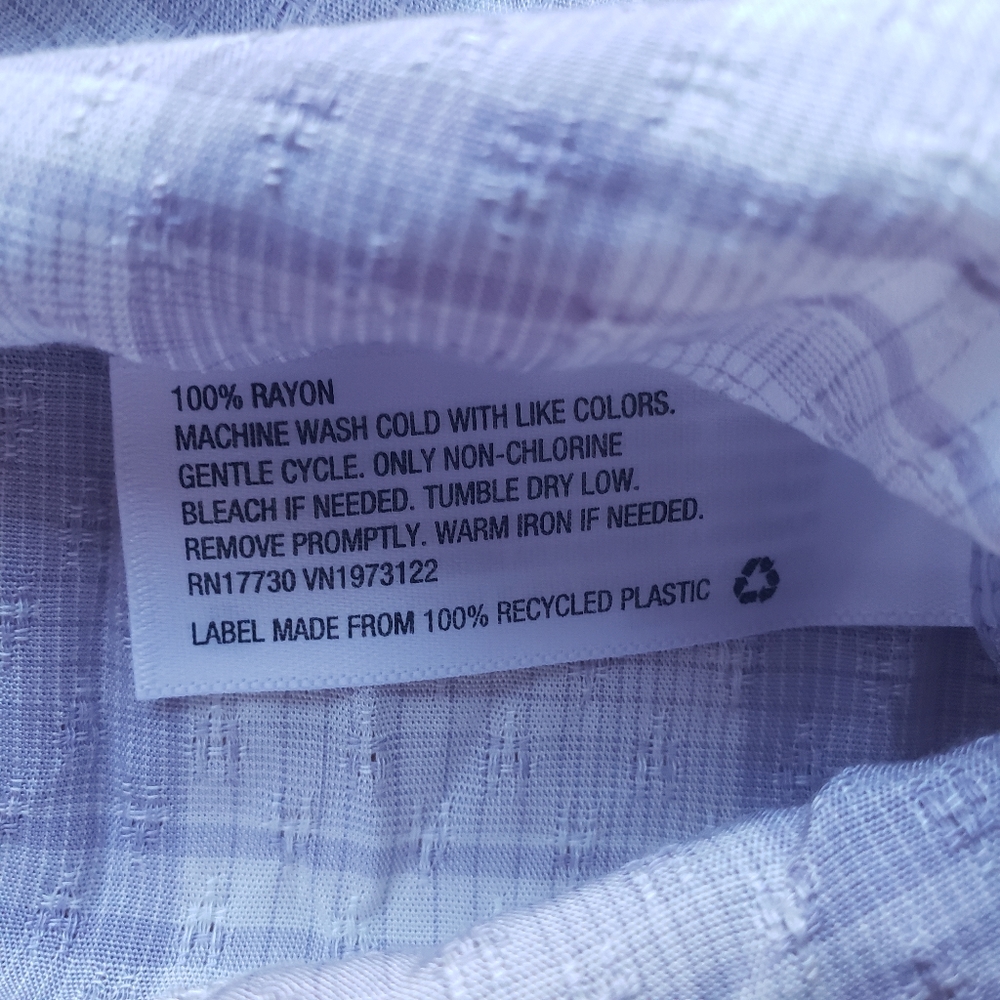 NWT Universal Thread Button-Up - Picture 6 of 6